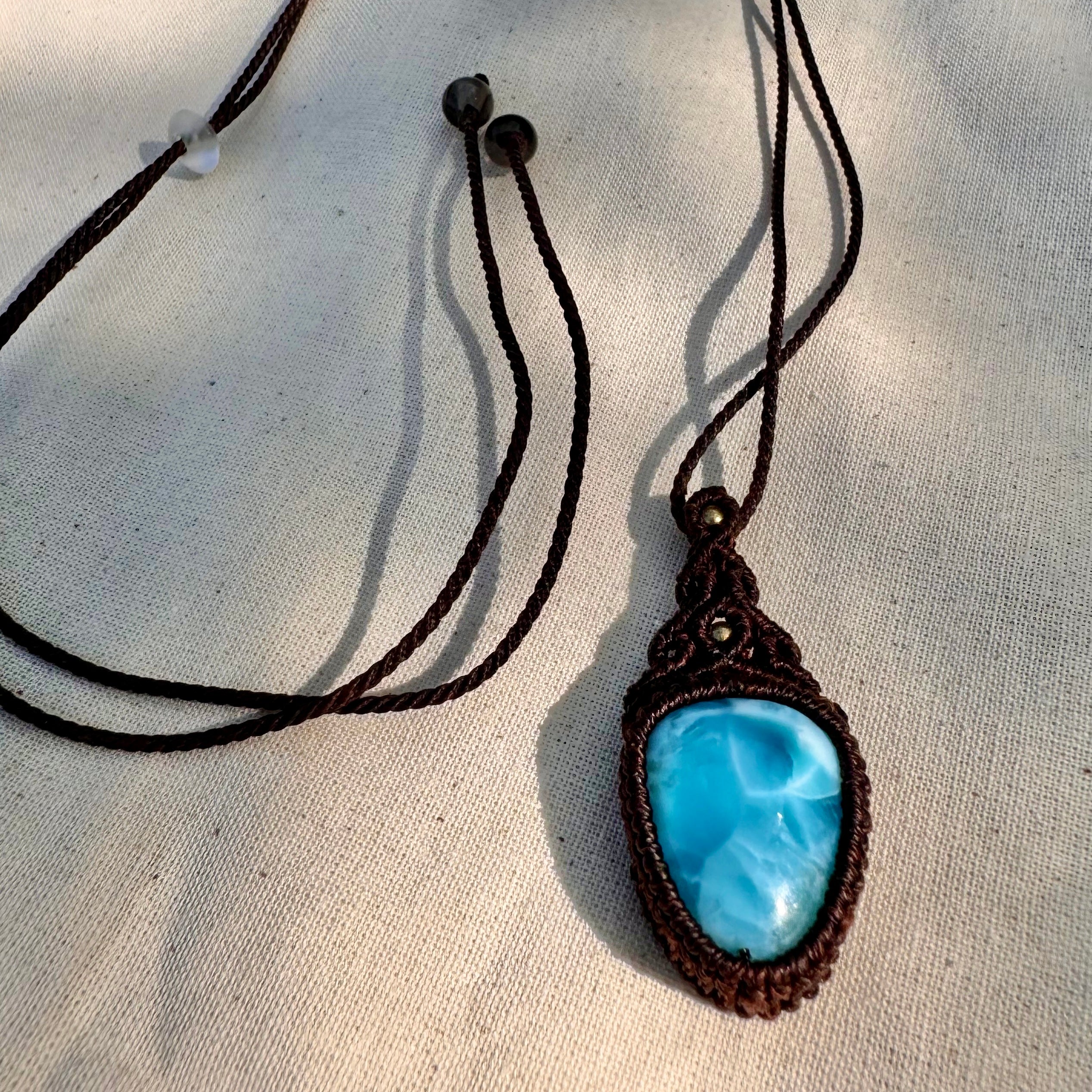 Tsukiakari _ Macrame Necklace