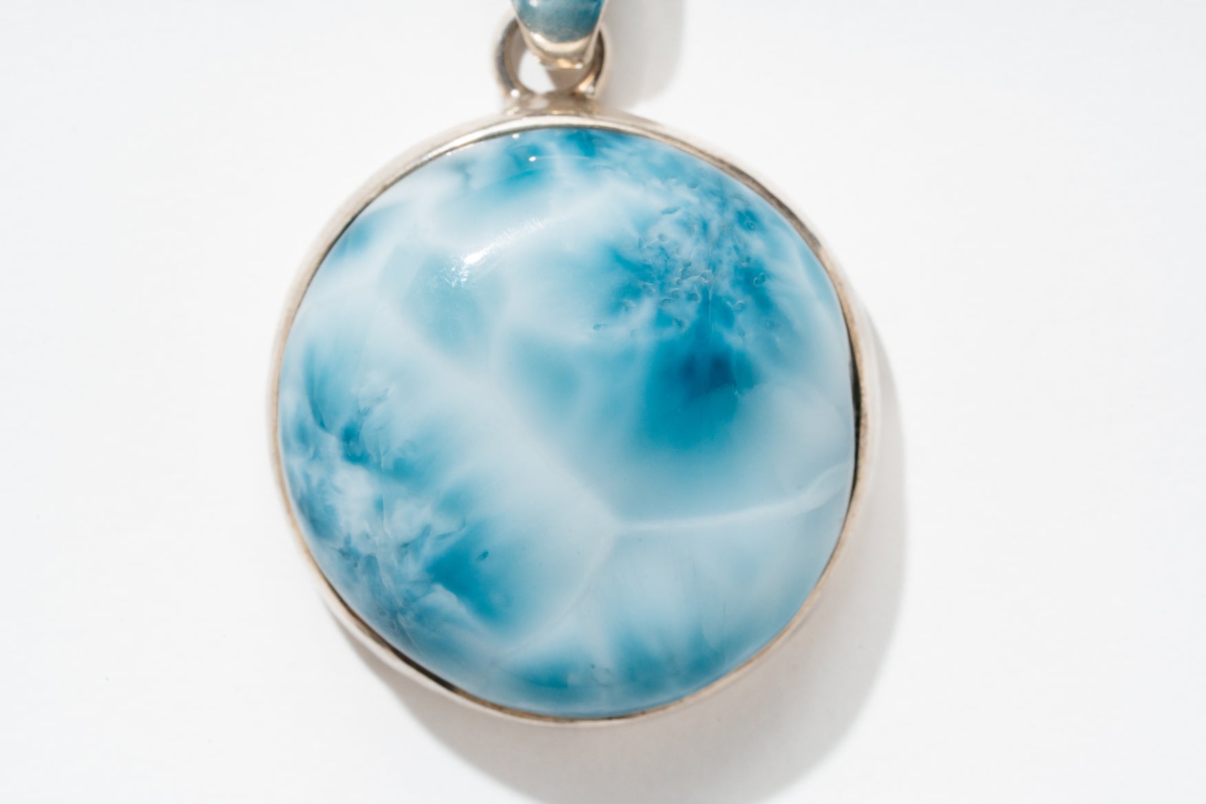 Tsuki ｜AAAラリマー｜Olas de Larimar