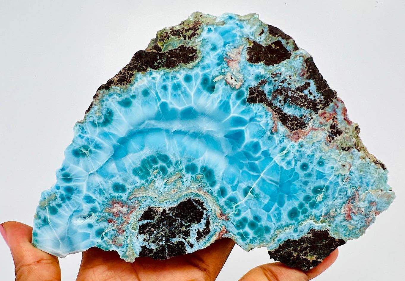 The Larimar Stone – Olas de Larimar
